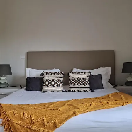 The Red Hot Chill House By Lovelystay *