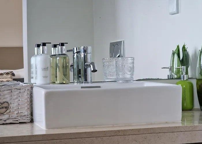 The Red Hot Chill House By Lovelystay Villa *