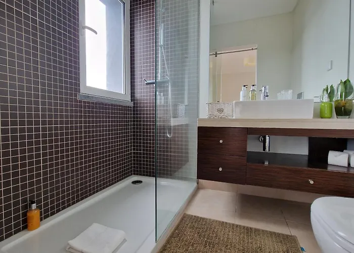 The Red Hot Chill House By Lovelystay Arco da Calheta (Madeira)