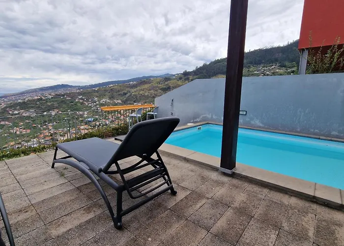 The Red Hot Chill House By Lovelystay Villa Arco da Calheta (Madeira)