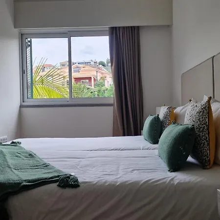 The Red Hot Chill House By Lovelystay Arco da Calheta (Madeira)