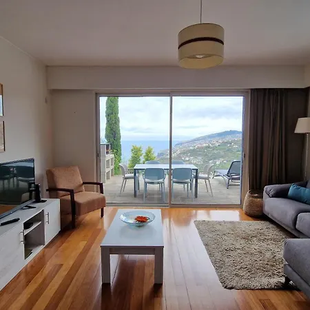 The Red Hot Chill House By Lovelystay *