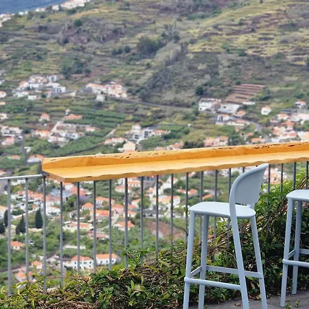 The Red Hot Chill House By Lovelystay