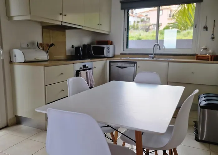 Vila The Red Hot Chill House By Lovelystay