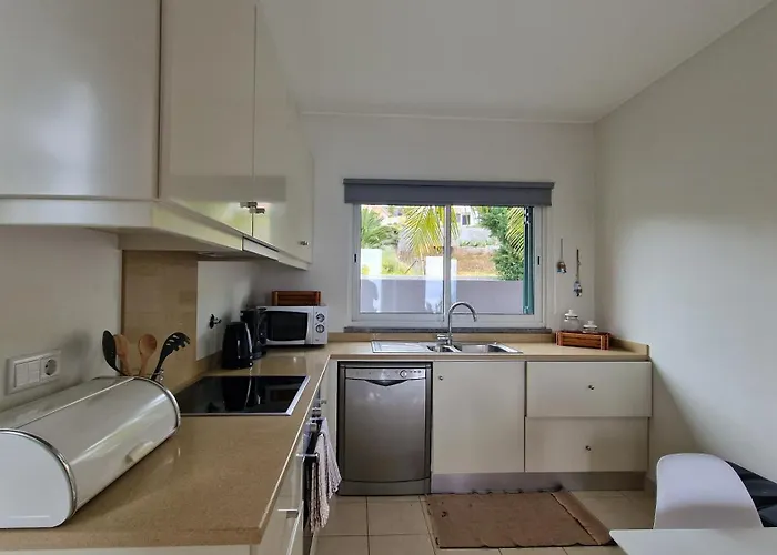 The Red Hot Chill House By Lovelystay Vila