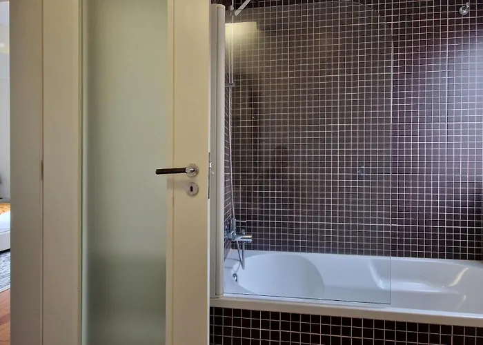 The Red Hot Chill House By Lovelystay